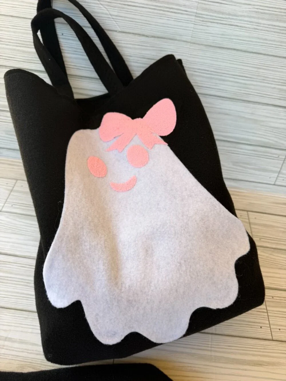 Cute Ghost Halloween Treat bag, Handmade Felt trick or treat Bag, kids Halloween